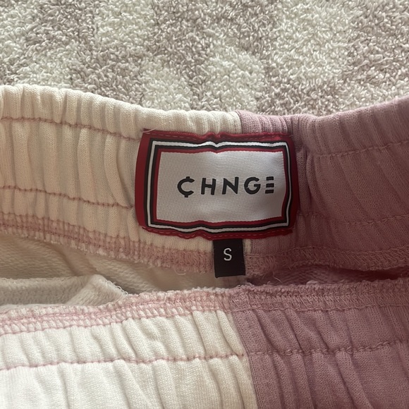 SET of CHNGE Split Color Sweat Suit - Picture 5 of 11